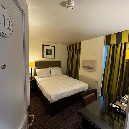 H & G Hotel Opposite Windsor Castle Bagian luar foto