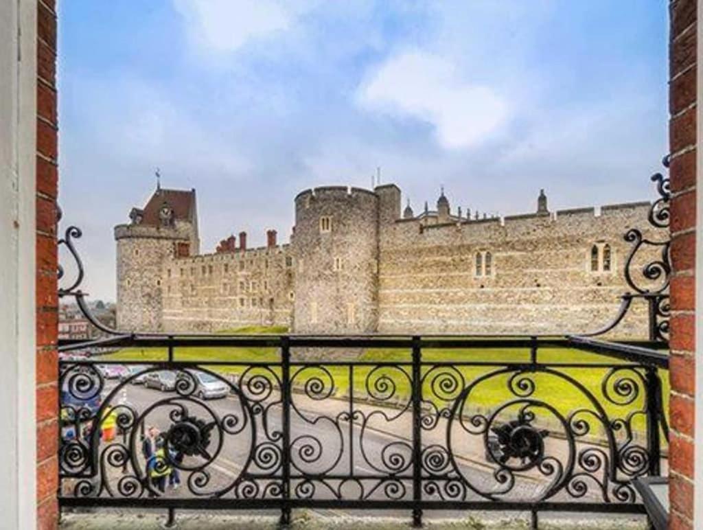 H & G Hotel Opposite Windsor Castle Bagian luar foto