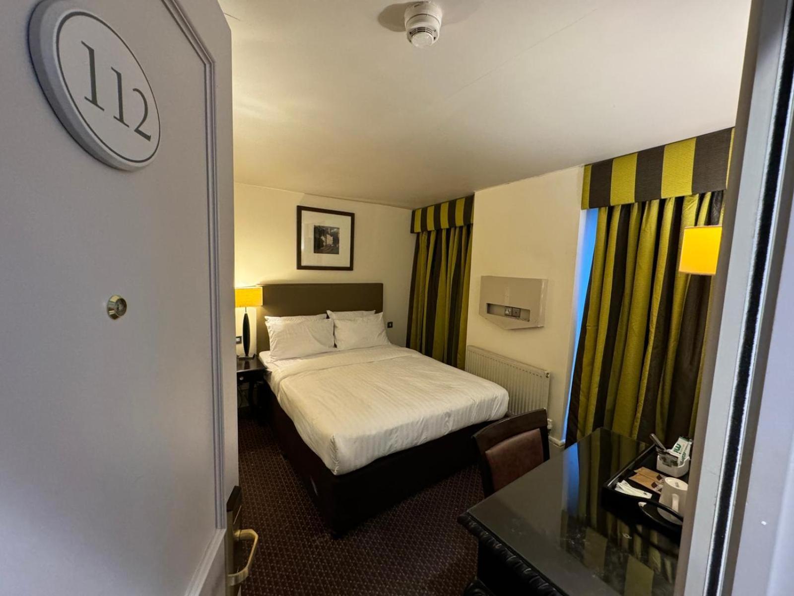H & G Hotel Opposite Windsor Castle Bagian luar foto