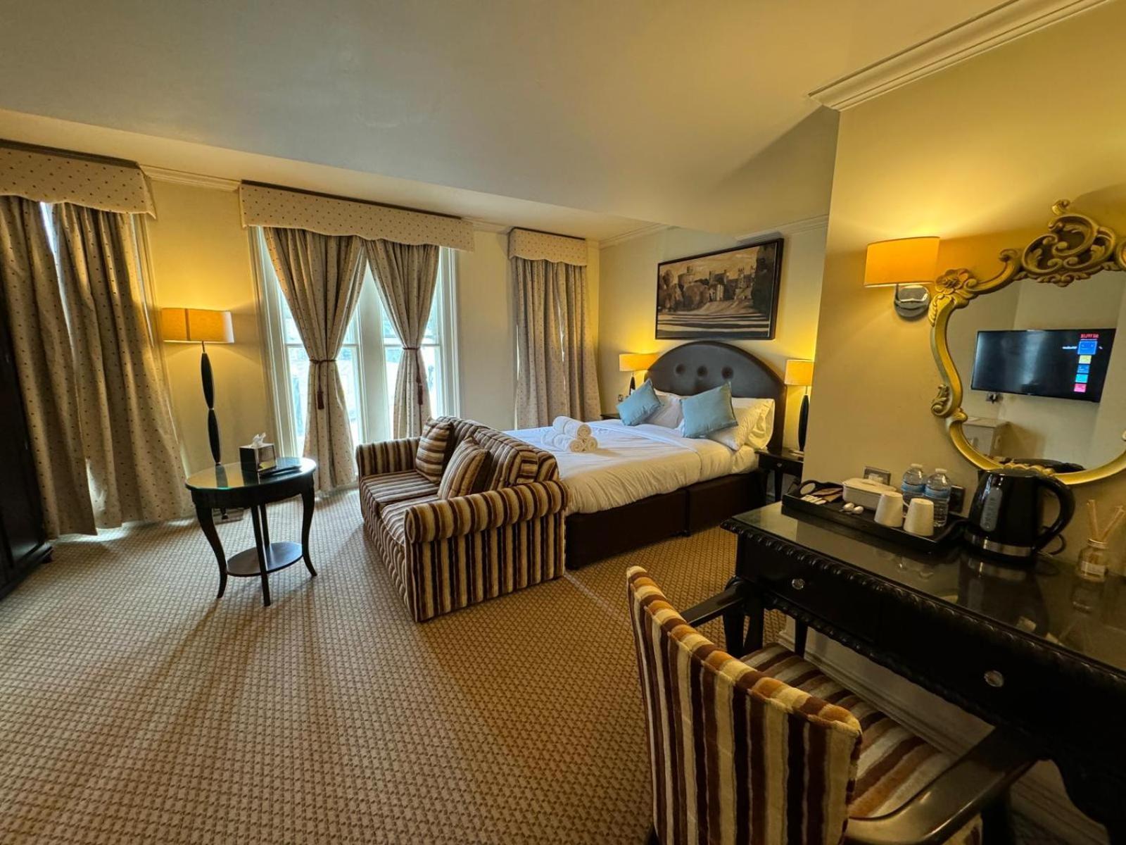 H & G Hotel Opposite Windsor Castle Bagian luar foto