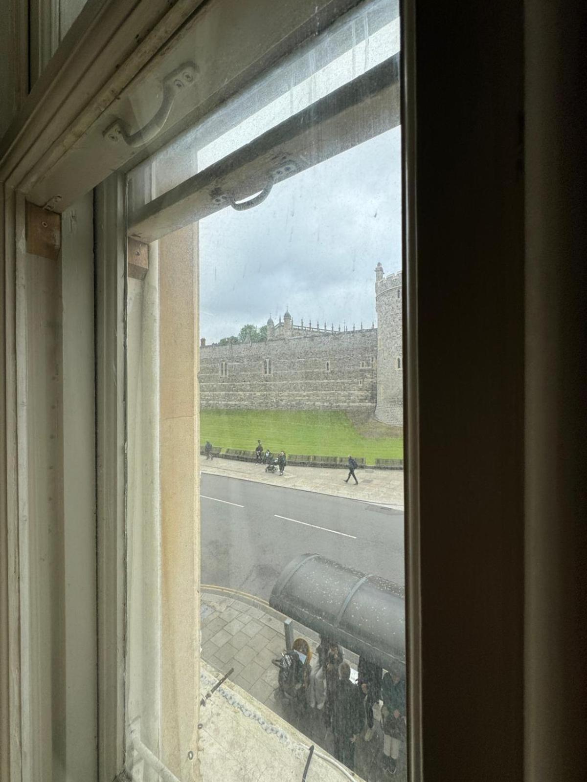 H & G Hotel Opposite Windsor Castle Bagian luar foto