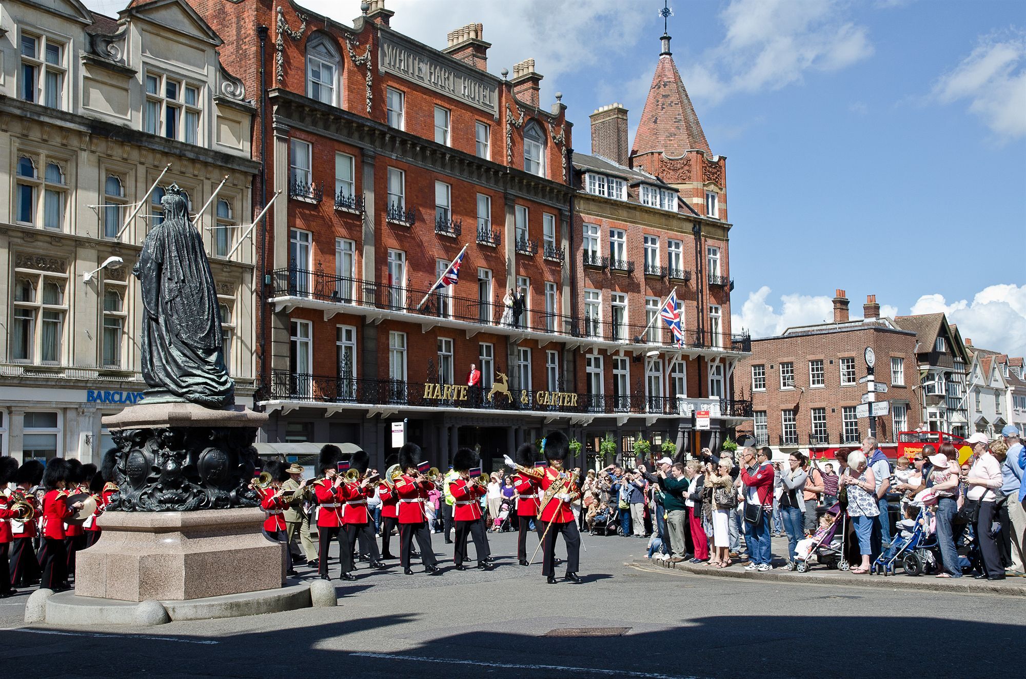 H & G Hotel Opposite Windsor Castle Bagian luar foto