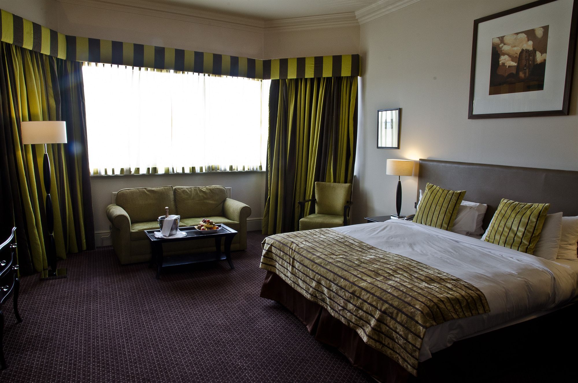 H & G Hotel Opposite Windsor Castle Bagian luar foto
