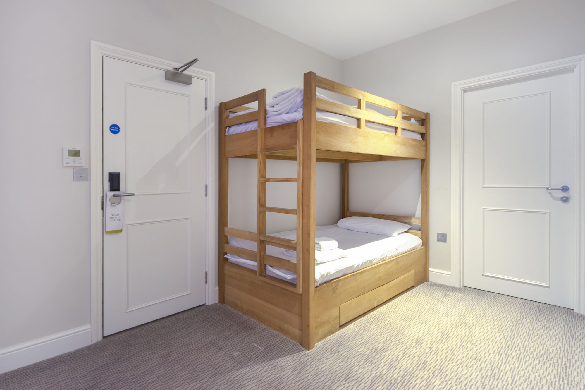 H & G Hotel Opposite Windsor Castle Bagian luar foto